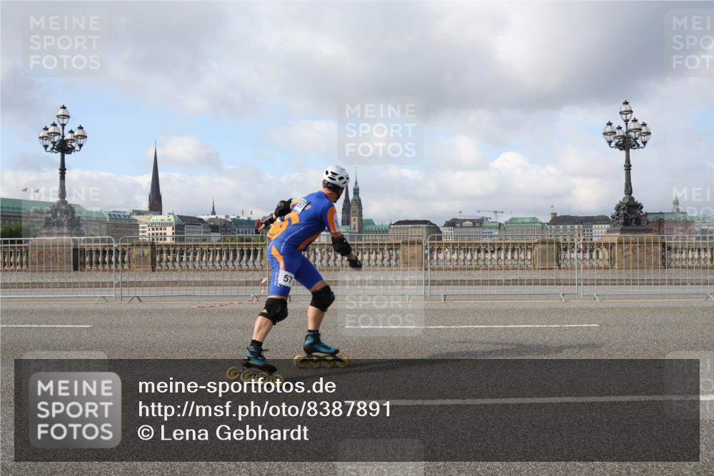 29.06.2025 - hella hamburg halbmarathon Lena Gebhardt http://msf.ph/oto/8387891 29.06.2025 08:53:01 Lombardsbrücke 57, 6330 meine-sportfotos.de
