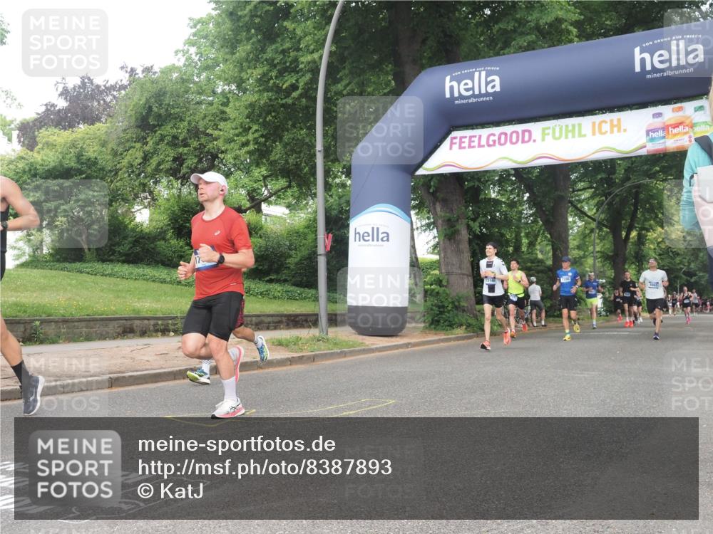 29.06.2025 - hella hamburg halbmarathon KatJ http://msf.ph/oto/8387893 29.06.2025 10:26:13 Zwischen KM18-KM19 6047, 6123 meine-sportfotos.de