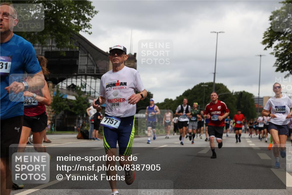 29.06.2025 - hella hamburg halbmarathon Yannick Fuchs http://msf.ph/oto/8387905 29.06.2025 10:55:34 20KM 2086, 2391, 2591, 3400, 4068, 5613, 5839, 5870, 6391, 7033, 7049, 7757, 8364, 8531, 8590, 9453, 9752, 9932, 10031, 10177, 10746, 10882, 11465, 11515, 12125, 12787, 13064, 13086, 13491, 13699, 14605, 14628, 15008, 15520, 15733, 16128, 16145, 16614, 17670 meine-sportfotos.de