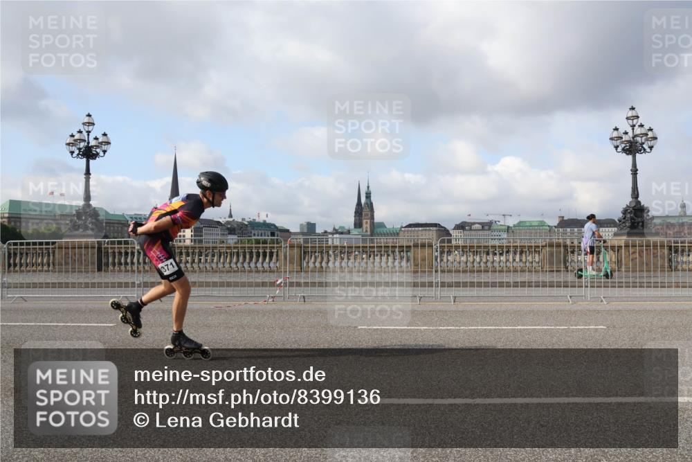 29.06.2025 - hella hamburg halbmarathon Lena Gebhardt http://msf.ph/oto/8399136 29.06.2025 08:53:10 Lombardsbrücke 371 meine-sportfotos.de