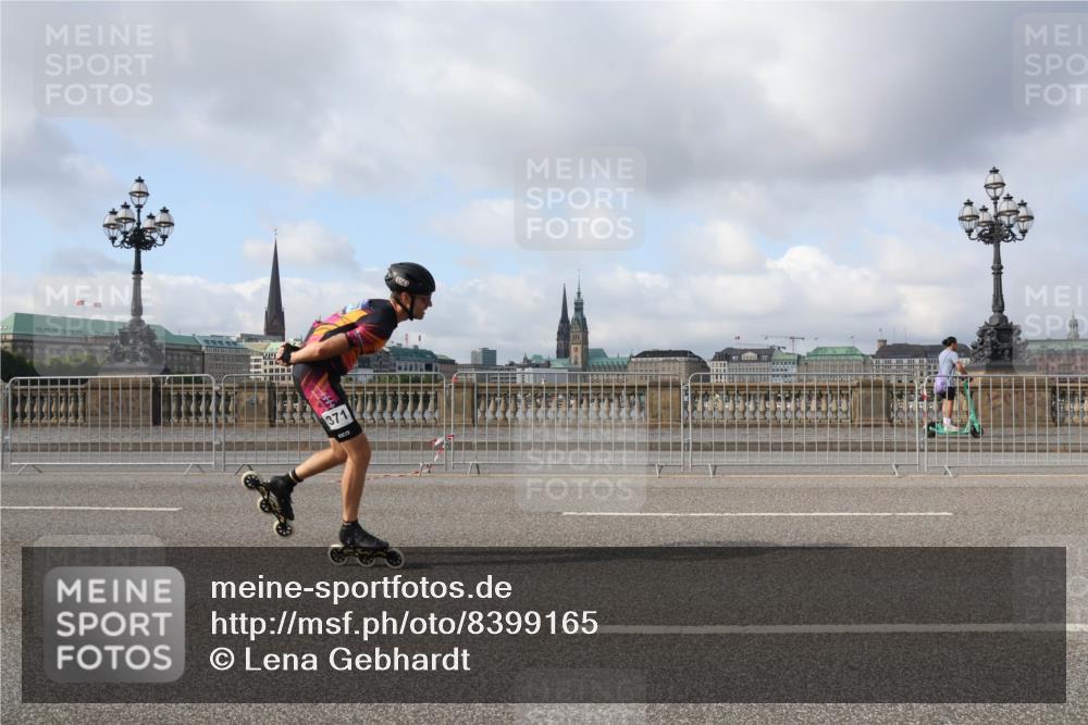 29.06.2025 - hella hamburg halbmarathon Lena Gebhardt http://msf.ph/oto/8399165 29.06.2025 08:53:10 Lombardsbrücke 371, 656 meine-sportfotos.de