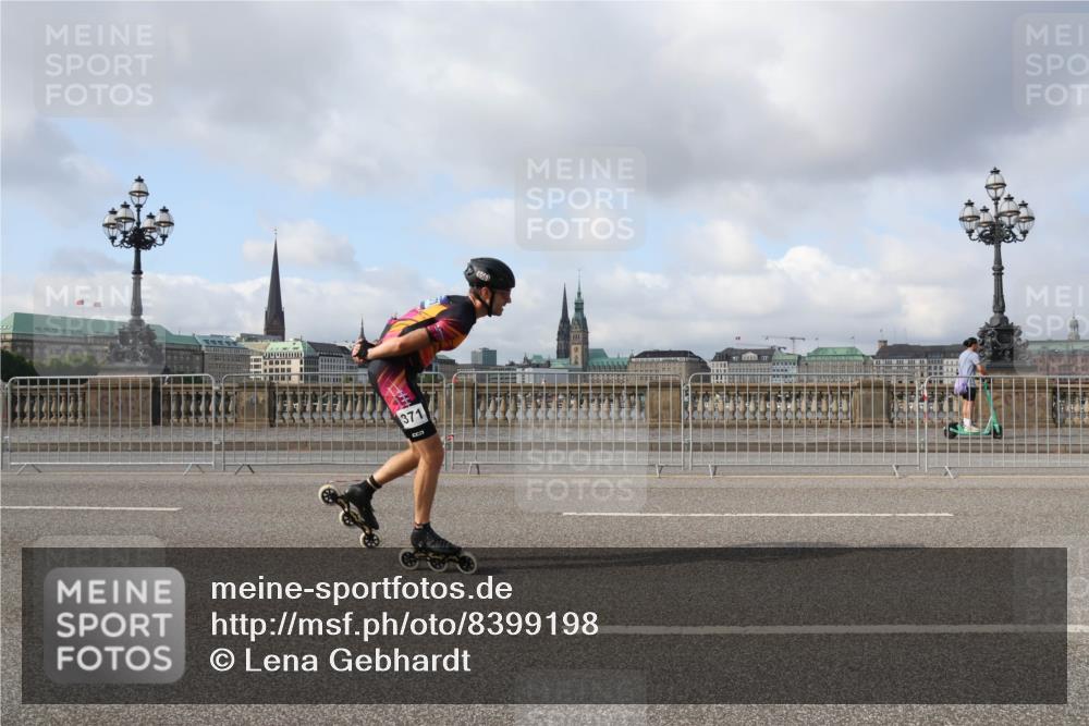 29.06.2025 - hella hamburg halbmarathon Lena Gebhardt http://msf.ph/oto/8399198 29.06.2025 08:53:10 Lombardsbrücke 371 meine-sportfotos.de