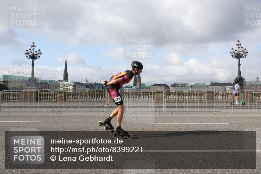 29.06.2025 - hella hamburg halbmarathon Lena Gebhardt http://msf.ph/oto/8399221 29.06.2025 08:53:10 Lombardsbrücke 371 meine-sportfotos.de