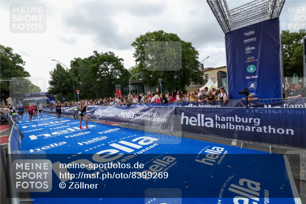 29.06.2025 - hella hamburg halbmarathon Zöllner http://msf.ph/oto/8399269 29.06.2025 10:36:29 Ziel 8084, 9296, 10404, 10680, 10852, 11304, 12051, 12916, 14075, 17192, 17723, 18062 meine-sportfotos.de