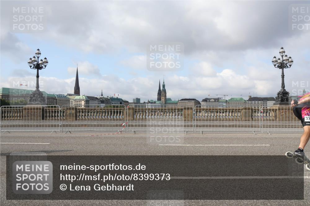 29.06.2025 - hella hamburg halbmarathon Lena Gebhardt http://msf.ph/oto/8399373 29.06.2025 08:53:10 Lombardsbrücke 37 meine-sportfotos.de