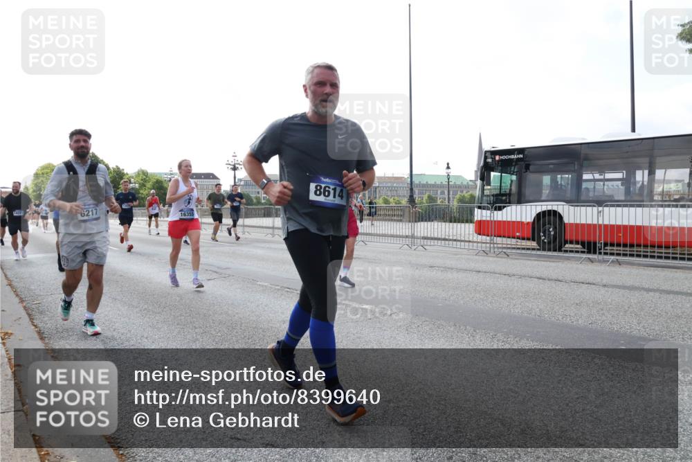 29.06.2025 - hella hamburg halbmarathon Lena Gebhardt http://msf.ph/oto/8399640 29.06.2025 10:03:10 Lombardsbrücke 14225, 6217, 16355, 8614, 1114, 1135, 1138, 1414, 1450, 1482, 1885, 2594, 2619, 2780, 2782, 2810, 3572, 3630, 3919, 4204, 4307, 4511, 4613, 4665, 4904, 5734, 6208, 6217, 6391, 6453, 6752, 6815, 6997, 7210, 7211, 7290, 7706, 7935, 8481, 8483, 8614, 8624, 9006, 9439, 9453, 10128, 10824, 11250, 11556, 11935, 11968, 12169, 12177, 12211, 12212, 12422, 12843, 12908, 13036, 13474, 13664, 13732, 13857, 13874, 13976, 14224, 15539, 18028 meine-sportfotos.de