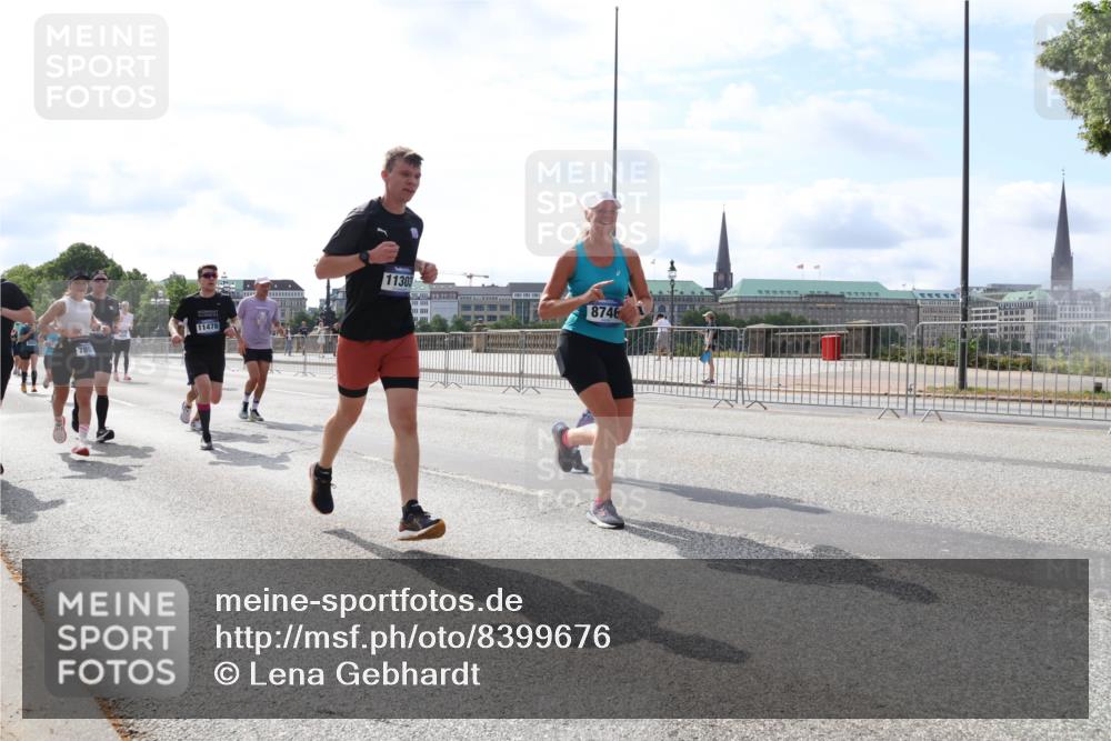 29.06.2025 - hella hamburg halbmarathon Lena Gebhardt http://msf.ph/oto/8399676 29.06.2025 10:15:59 Lombardsbrücke 11478, 789, 11303, 8746, 1156, 1308, 1440, 1651, 2071, 2076, 2110, 2165, 2436, 2803, 2835, 2989, 3134, 3167, 3417, 4007, 4466, 4492, 4494, 4637, 4828, 5046, 5069, 5423, 6376, 6576, 7897, 7941, 7942, 8169, 8274, 8554, 8746, 8885, 9192, 9601, 9657, 9675, 9784, 9802, 9881, 10107, 10108, 10292, 10608, 10775, 10844, 10990, 11113, 11303, 11478, 11774, 11783, 11818, 12427, 12469, 13179, 13818, 13951, 14413, 14423, 14550, 14552, 15307 meine-sportfotos.de