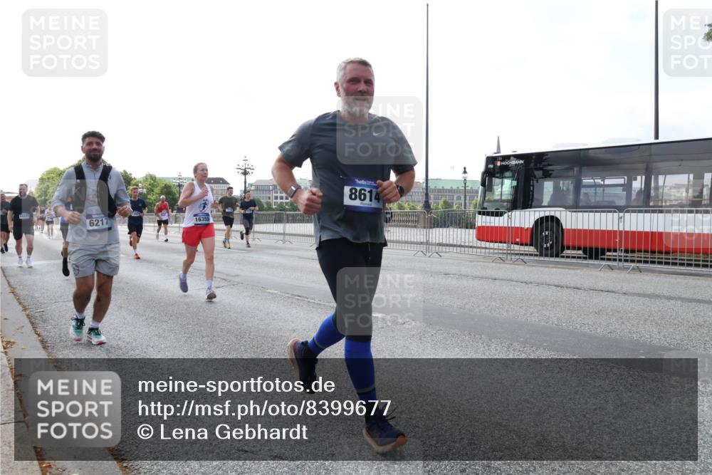29.06.2025 - hella hamburg halbmarathon Lena Gebhardt http://msf.ph/oto/8399677 29.06.2025 10:03:11 Lombardsbrücke 14225, 6217, 16355, 8614, 1114, 1135, 1138, 1414, 1450, 1482, 1885, 2594, 2619, 2780, 2782, 2810, 3572, 3630, 3919, 4204, 4307, 4511, 4613, 4665, 4904, 5734, 6208, 6217, 6391, 6453, 6752, 6815, 6997, 7210, 7211, 7277, 7278, 7279, 7290, 7706, 7935, 8481, 8483, 8614, 8624, 9006, 9439, 9453, 10128, 10824, 11250, 11556, 11935, 11968, 12169, 12177, 12211, 12212, 12422, 12843, 12908, 13036, 13474, 13664, 13732, 13857, 13874, 13976, 14224, 15539, 16371, 18028 meine-sportfotos.de
