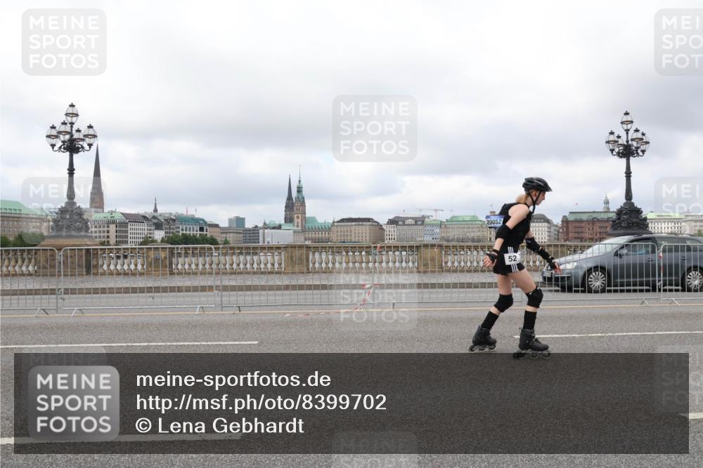 29.06.2025 - hella hamburg halbmarathon Lena Gebhardt http://msf.ph/oto/8399702 29.06.2025 09:18:10 Lombardsbrücke 20052, 52 meine-sportfotos.de