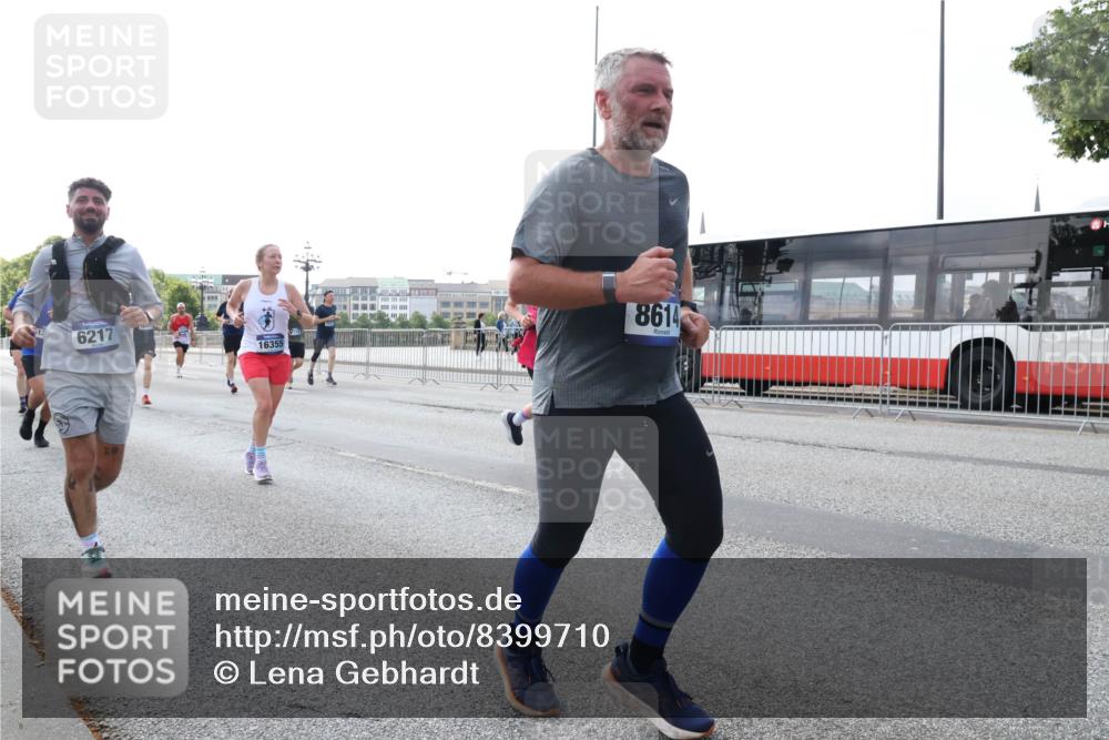 29.06.2025 - hella hamburg halbmarathon Lena Gebhardt http://msf.ph/oto/8399710 29.06.2025 10:03:11 Lombardsbrücke 6217, 16355, 8614, 1114, 1135, 1138, 1414, 1450, 1482, 1885, 2594, 2619, 2780, 2782, 2810, 3572, 3630, 3919, 4204, 4307, 4511, 4613, 4665, 4904, 5734, 6208, 6217, 6391, 6453, 6752, 6815, 6997, 7210, 7211, 7277, 7278, 7279, 7290, 7706, 7935, 8481, 8483, 8614, 8624, 9006, 9439, 9453, 10128, 10824, 11250, 11556, 11935, 11968, 12169, 12177, 12211, 12212, 12422, 12843, 12908, 13036, 13474, 13664, 13732, 13857, 13874, 13976, 14224, 15539, 16371, 18028 meine-sportfotos.de