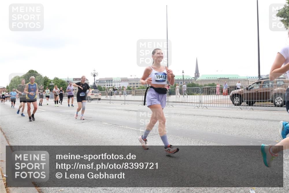 29.06.2025 - hella hamburg halbmarathon Lena Gebhardt http://msf.ph/oto/8399721 29.06.2025 10:49:52 Lombardsbrücke 1740, 15582, 15412, 1040, 1041, 1487, 1511, 1625, 1805, 1888, 2212, 2466, 2668, 2862, 2997, 3183, 3383, 3701, 3943, 4090, 4769, 4870, 5076, 5552, 5694, 5749, 5751, 6191, 6694, 7305, 7339, 7366, 7650, 7679, 7721, 7722, 8065, 8254, 9015, 9162, 9261, 9605, 9940, 10403, 10617, 10683, 10704, 11030, 11558, 11631, 11760, 12124, 12388, 13127, 13128, 13309, 13381, 13744, 13764, 14505, 14545, 14692, 15626 meine-sportfotos.de