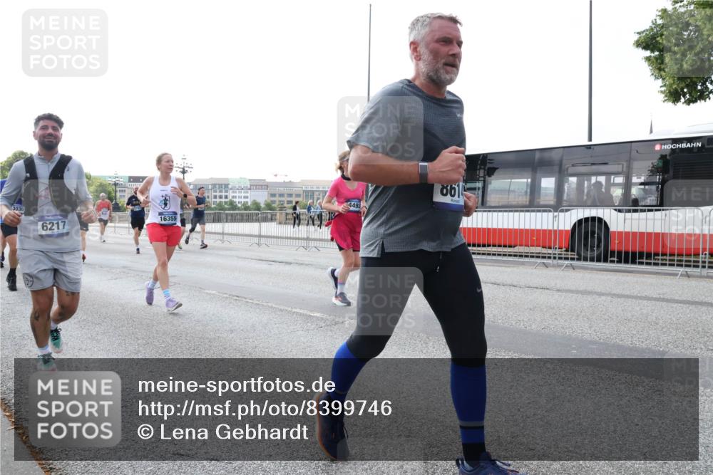 29.06.2025 - hella hamburg halbmarathon Lena Gebhardt http://msf.ph/oto/8399746 29.06.2025 10:03:11 Lombardsbrücke 4493, 3036, 16355, 6217, 861, 1114, 1135, 1138, 1414, 1450, 1482, 1885, 2594, 2619, 2780, 2782, 2810, 3572, 3630, 3919, 4204, 4307, 4511, 4613, 4665, 4904, 5734, 6208, 6217, 6391, 6453, 6752, 6815, 6997, 7210, 7211, 7277, 7278, 7279, 7290, 7706, 7935, 8481, 8483, 8614, 8624, 9006, 9439, 9453, 10128, 10824, 11250, 11556, 11935, 11968, 12169, 12177, 12211, 12212, 12422, 12843, 12908, 13036, 13474, 13664, 13732, 13857, 13874, 13976, 14224, 15539, 16371, 18028 meine-sportfotos.de