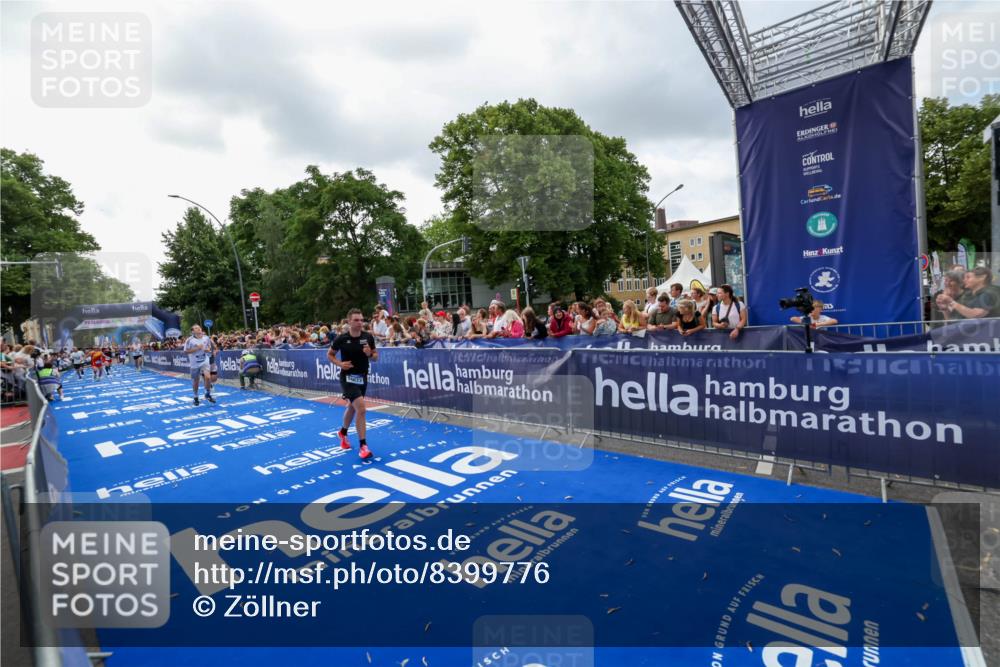 29.06.2025 - hella hamburg halbmarathon Zöllner http://msf.ph/oto/8399776 29.06.2025 10:36:48 Ziel 1571, 4865, 5961, 6529, 13343, 14622, 15621, 15939, 18038, 18733 meine-sportfotos.de