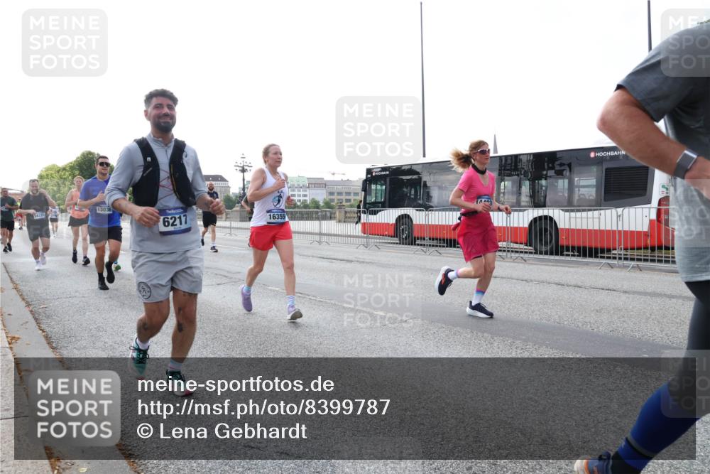 29.06.2025 - hella hamburg halbmarathon Lena Gebhardt http://msf.ph/oto/8399787 29.06.2025 10:03:11 Lombardsbrücke 13036, 6217, 16355, 14403, 1114, 1135, 1138, 1414, 1450, 1482, 1885, 2594, 2619, 2780, 2782, 2810, 3572, 3630, 3919, 4204, 4307, 4511, 4613, 4665, 4904, 5734, 6208, 6217, 6391, 6453, 6752, 6815, 6997, 7210, 7211, 7277, 7278, 7279, 7290, 7706, 7935, 8481, 8483, 8614, 8624, 9006, 9439, 9453, 10128, 10824, 11250, 11556, 11935, 11968, 12169, 12177, 12211, 12212, 12422, 12843, 12908, 13036, 13474, 13664, 13732, 13857, 13874, 13976, 14224, 15539, 16371, 18028 meine-sportfotos.de