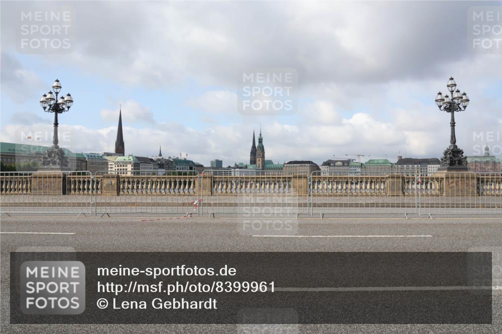 29.06.2025 - hella hamburg halbmarathon Lena Gebhardt http://msf.ph/oto/8399961 29.06.2025 08:53:14 Lombardsbrücke  meine-sportfotos.de