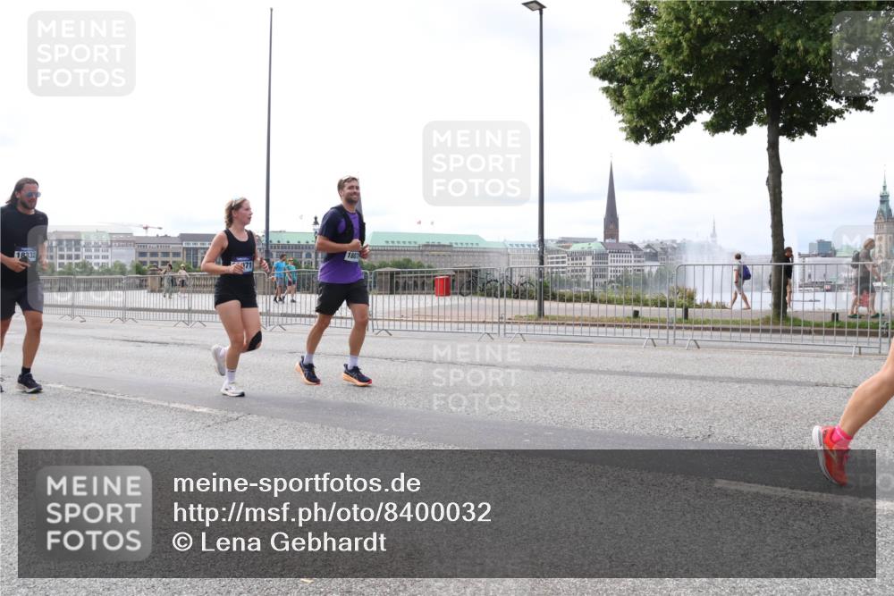 29.06.2025 - hella hamburg halbmarathon Lena Gebhardt http://msf.ph/oto/8400032 29.06.2025 10:23:41 Lombardsbrücke 18332, 71, 1807, 1048, 1304, 1362, 1545, 2125, 2489, 2925, 4122, 4391, 4646, 4728, 4793, 4990, 5055, 5160, 5358, 5406, 5661, 6502, 6747, 7029, 7820, 8031, 8141, 8149, 8181, 8502, 8676, 8716, 8717, 8918, 8920, 9217, 9301, 9603, 9715, 10649, 10739, 11044, 11300, 11415, 11454, 11793, 11798, 11879, 12073, 12874, 13149, 14265, 14338, 14510, 14512, 14521, 14821, 15709, 15739, 15853, 16185, 16251, 16558, 17013, 17099, 17199, 17207, 17299, 17719 meine-sportfotos.de