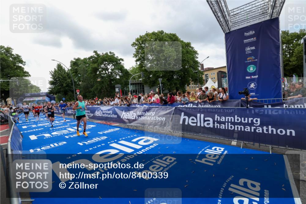 29.06.2025 - hella hamburg halbmarathon Zöllner http://msf.ph/oto/8400339 29.06.2025 10:37:06 Ziel 1385, 1411, 5315, 6123, 6458, 7482, 10738, 11120, 15261, 15410, 16992, 17024, 17125, 17658 meine-sportfotos.de