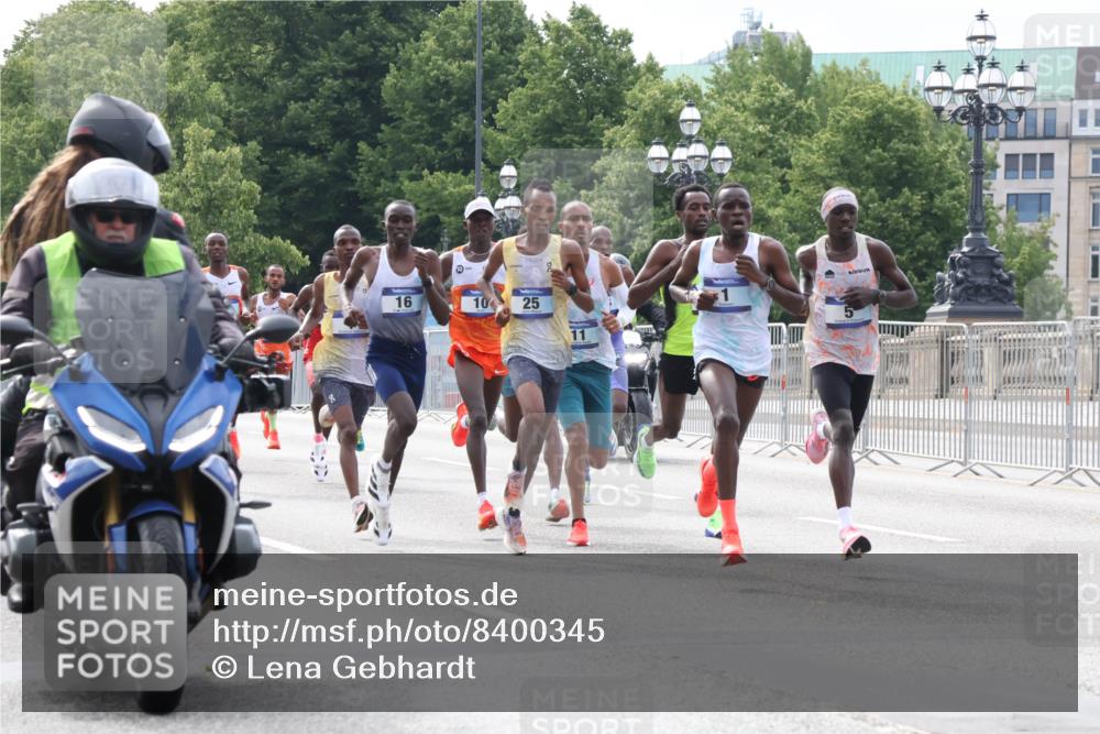 29.06.2025 - hella hamburg halbmarathon Lena Gebhardt http://msf.ph/oto/8400345 29.06.2025 09:31:08 Lombardsbrücke 16, 10, 25, 11 meine-sportfotos.de