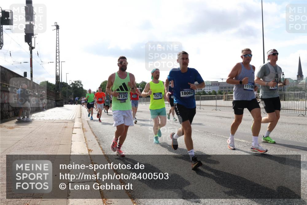 29.06.2025 - hella hamburg halbmarathon Lena Gebhardt http://msf.ph/oto/8400503 29.06.2025 09:48:56 Lombardsbrücke 18062, 11106, 5124, 19004, 1571, 114, 11177, 1042, 1290, 1505, 1571, 1600, 1603, 2044, 2262, 2399, 2707, 2797, 3480, 3547, 4062, 4359, 4381, 5003, 5124, 5307, 5554, 5709, 6037, 6047, 6993, 7152, 7154, 7310, 7482, 7743, 7884, 7981, 8002, 8121, 8358, 8571, 9403, 9640, 9643, 10190, 10369, 10451, 10738, 10852, 10877, 11106, 11177, 11423, 11447, 12044, 12051, 12088, 12091, 12168, 12488, 12739, 13064, 13137, 13190, 13372, 13483, 13755, 13900, 13940, 13975, 14075, 14603 meine-sportfotos.de