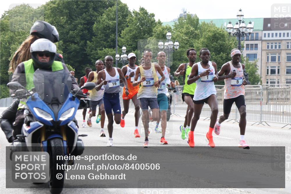 29.06.2025 - hella hamburg halbmarathon Lena Gebhardt http://msf.ph/oto/8400506 29.06.2025 09:31:08 Lombardsbrücke 16, 25, 5 meine-sportfotos.de