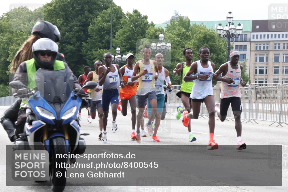 29.06.2025 - hella hamburg halbmarathon Lena Gebhardt http://msf.ph/oto/8400545 29.06.2025 09:31:08 Lombardsbrücke 16, 25 meine-sportfotos.de