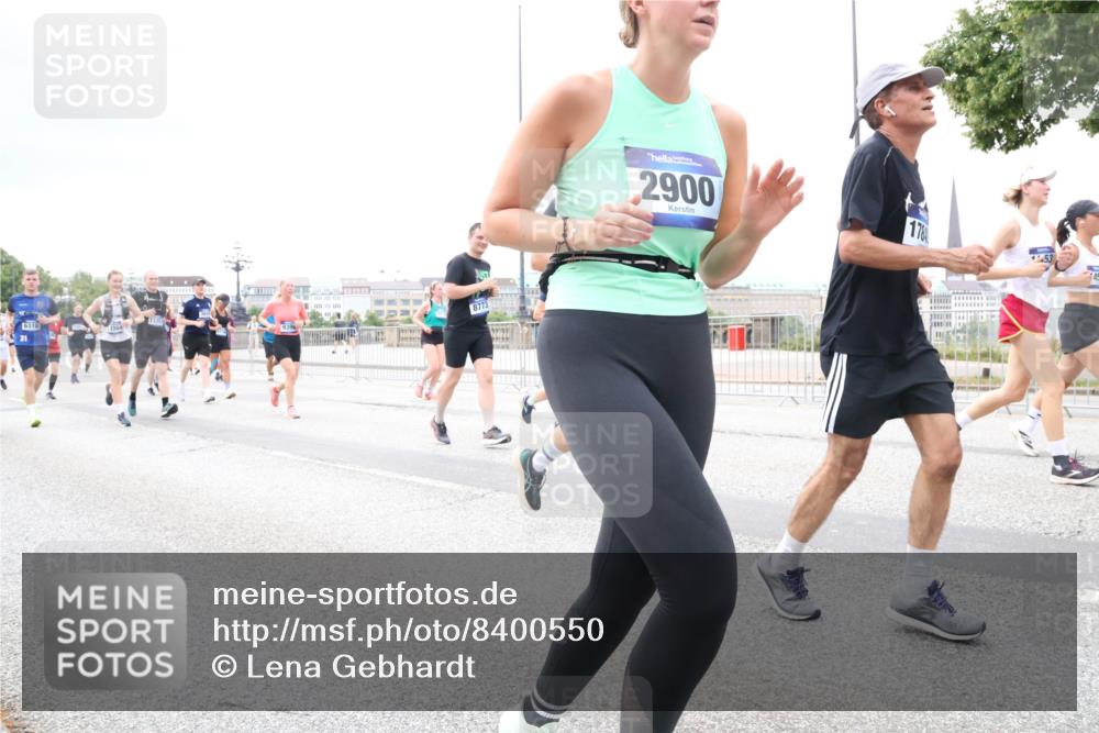29.06.2025 - hella hamburg halbmarathon Lena Gebhardt http://msf.ph/oto/8400550 29.06.2025 10:58:04 Lombardsbrücke 31, 6316, 8773, 2900, 178, 53, 1001, 1123, 1242, 1248, 1265, 1388, 1845, 2015, 2043, 2169, 2273, 2275, 2451, 2567, 2900, 3191, 3644, 3936, 3954, 4059, 4117, 4429, 4521, 4830, 5104, 5632, 5676, 5736, 5782, 6316, 6337, 6825, 6916, 7172, 7193, 7262, 7556, 7617, 7664, 7783, 7977, 7990, 8076, 8159, 8439, 8440, 8441, 8442, 8474, 8512, 8708, 8713, 8773, 8888, 9059, 9180, 9233, 9239, 9318, 9319, 9394, 9398, 9436, 9481, 9496, 9613, 9636, 9832 meine-sportfotos.de