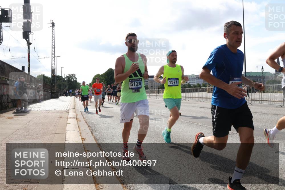 29.06.2025 - hella hamburg halbmarathon Lena Gebhardt http://msf.ph/oto/8400597 29.06.2025 09:48:56 Lombardsbrücke 11177, 5124, 1571, 1042, 1290, 1505, 1571, 1600, 1603, 2044, 2262, 2399, 2707, 2797, 3480, 3547, 4062, 4359, 4381, 5003, 5124, 5307, 5554, 5709, 6037, 6047, 6993, 7152, 7154, 7310, 7482, 7743, 7884, 7981, 8002, 8121, 8358, 8571, 9403, 9640, 9643, 10190, 10369, 10451, 10738, 10852, 10877, 11106, 11177, 11423, 11447, 12044, 12051, 12088, 12091, 12168, 12488, 12739, 13064, 13137, 13190, 13372, 13483, 13755, 13900, 13940, 13975, 14075, 14603 meine-sportfotos.de