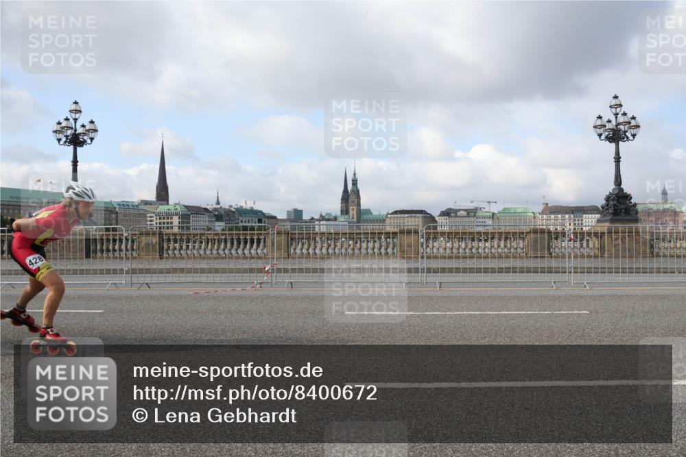 29.06.2025 - hella hamburg halbmarathon Lena Gebhardt http://msf.ph/oto/8400672 29.06.2025 08:53:24 Lombardsbrücke 428 meine-sportfotos.de