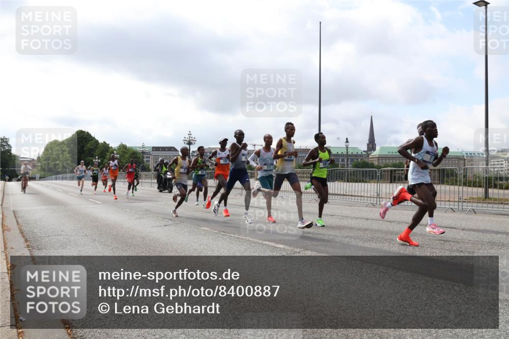 29.06.2025 - hella hamburg halbmarathon Lena Gebhardt http://msf.ph/oto/8400887 29.06.2025 09:31:10 Lombardsbrücke 10 meine-sportfotos.de