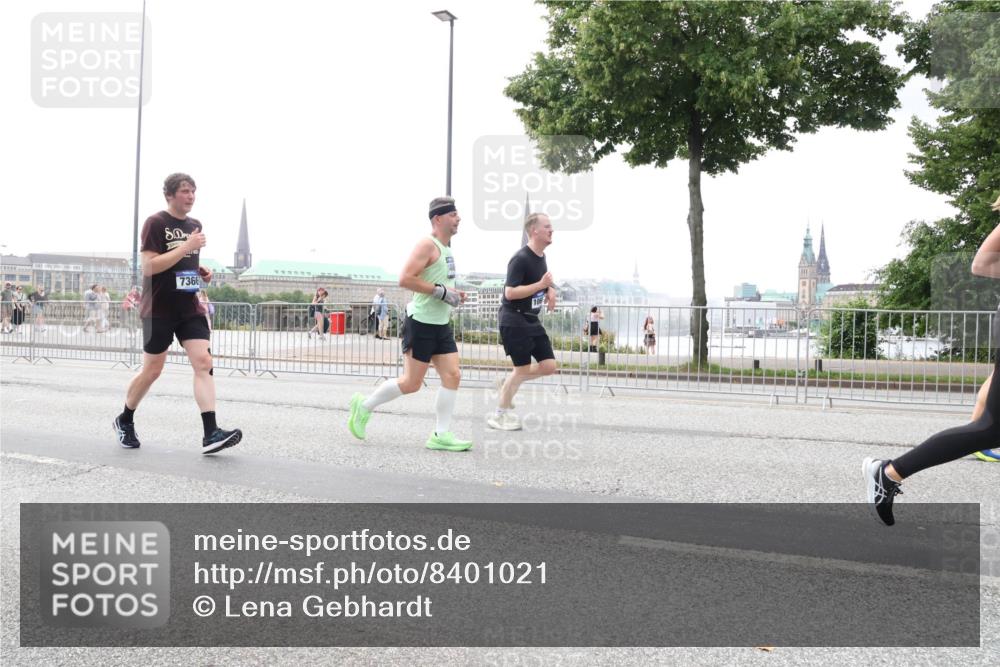 29.06.2025 - hella hamburg halbmarathon Lena Gebhardt http://msf.ph/oto/8401021 29.06.2025 10:50:00 Lombardsbrücke 7366, 1040, 1041, 1487, 1511, 1805, 1888, 2212, 2466, 2862, 2997, 3701, 3710, 3805, 4090, 4168, 4870, 5076, 5552, 5694, 5749, 5751, 5997, 6680, 6694, 6830, 7305, 7339, 7366, 7679, 7721, 7722, 7755, 8065, 8254, 9015, 9162, 9605, 9940, 10060, 10286, 10403, 10617, 10683, 10704, 11030, 11426, 11716, 11760, 12079, 12124, 12388, 13127, 13128, 13309, 13381, 13744, 13764, 13846, 14144, 14505, 14545, 14692, 14940, 15626 meine-sportfotos.de