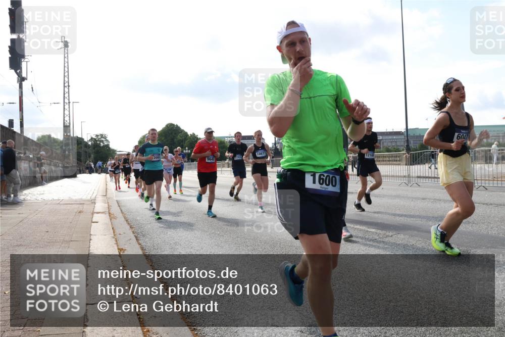 29.06.2025 - hella hamburg halbmarathon Lena Gebhardt http://msf.ph/oto/8401063 29.06.2025 09:49:00 Lombardsbrücke 2091, 10877, 9640, 1743, 1600, 12168, 6047, 1042, 1571, 1600, 1603, 2044, 2262, 2399, 2707, 2797, 3480, 3547, 4062, 4359, 4381, 5003, 5050, 5124, 5307, 5554, 5889, 6037, 6047, 6771, 6993, 7109, 7152, 7154, 7310, 7482, 7743, 7981, 8002, 8121, 8358, 8571, 9403, 9640, 9643, 10190, 10369, 10451, 10738, 10877, 11106, 11177, 11423, 11447, 11952, 12044, 12088, 12091, 12168, 12739, 13064, 13137, 13158, 13190, 13372, 13755, 13900, 13940, 14075, 14311, 14603 meine-sportfotos.de