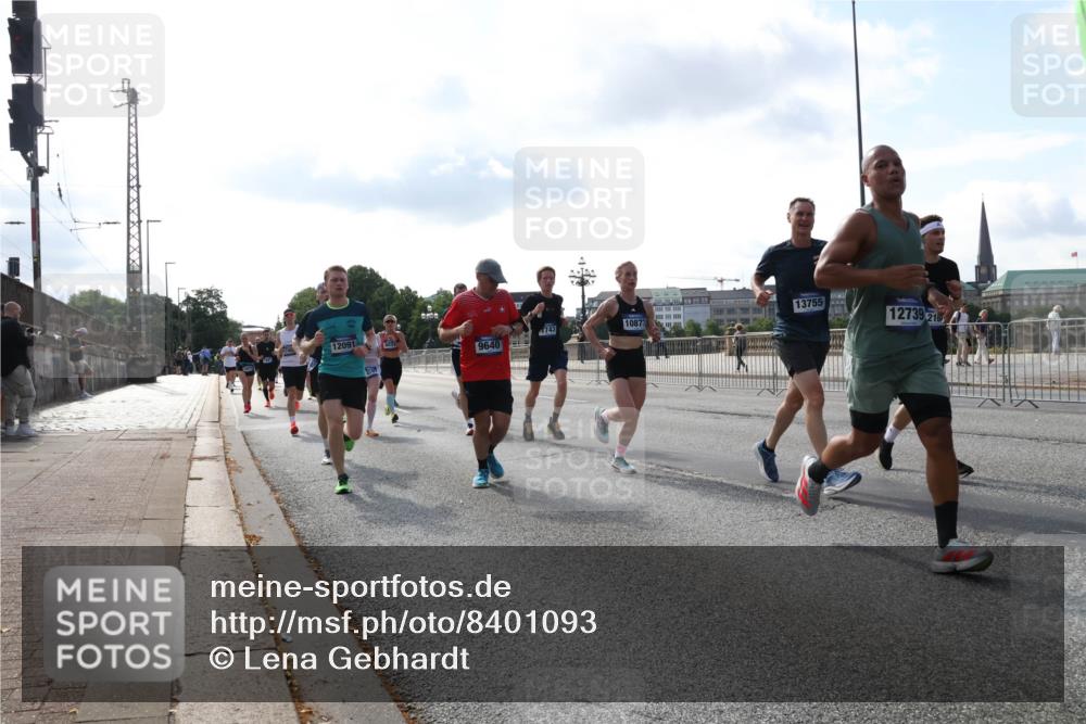 29.06.2025 - hella hamburg halbmarathon Lena Gebhardt http://msf.ph/oto/8401093 29.06.2025 09:49:00 Lombardsbrücke 13755, 1743, 10877, 12091, 12739, 216, 9640, 1042, 1571, 1600, 1603, 2044, 2262, 2399, 2707, 2797, 3480, 3547, 4062, 4359, 4381, 5003, 5050, 5124, 5307, 5554, 5889, 6037, 6047, 6771, 6993, 7109, 7152, 7154, 7310, 7482, 7743, 7981, 8002, 8121, 8358, 8571, 9403, 9640, 9643, 10190, 10369, 10451, 10738, 10877, 11106, 11177, 11423, 11447, 11952, 12044, 12088, 12091, 12168, 12739, 13064, 13137, 13158, 13190, 13372, 13755, 13900, 13940, 14075, 14311, 14603 meine-sportfotos.de