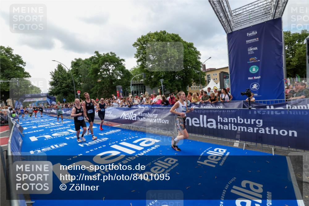 29.06.2025 - hella hamburg halbmarathon Zöllner http://msf.ph/oto/8401095 29.06.2025 10:37:27 Ziel 2767, 9017, 12739, 13372, 13854, 14387, 14459, 15888, 17306, 18159, 18723, 18824 meine-sportfotos.de