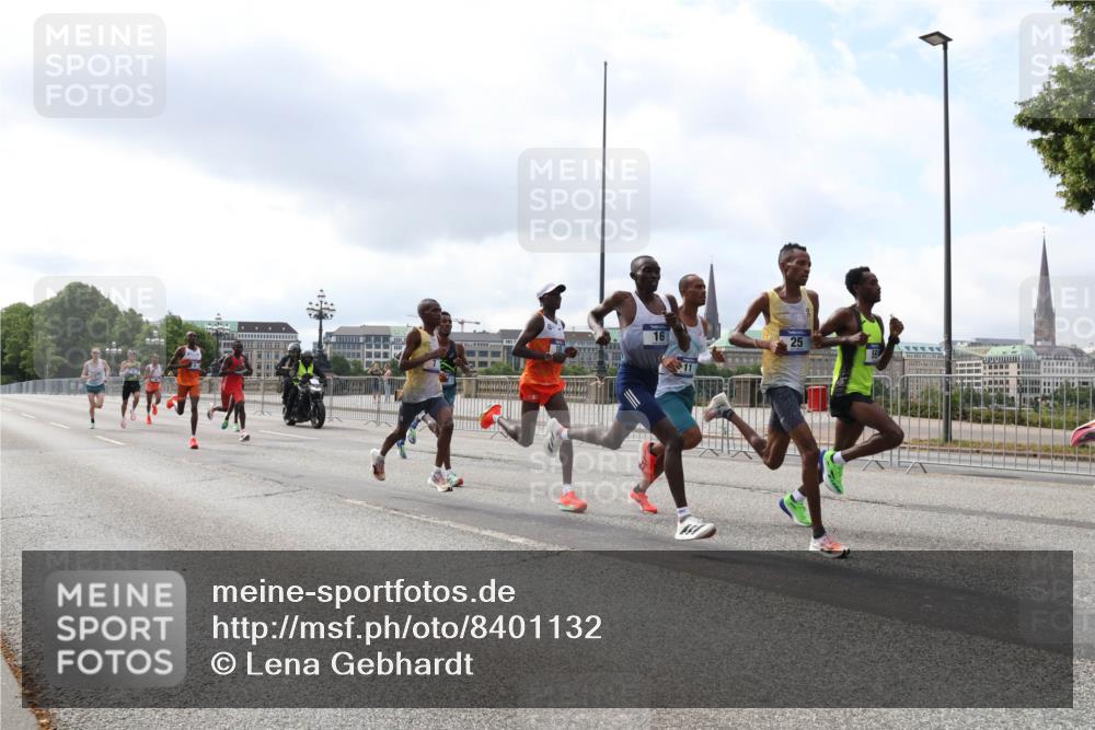 29.06.2025 - hella hamburg halbmarathon Lena Gebhardt http://msf.ph/oto/8401132 29.06.2025 09:31:11 Lombardsbrücke 16, 11, 25 meine-sportfotos.de