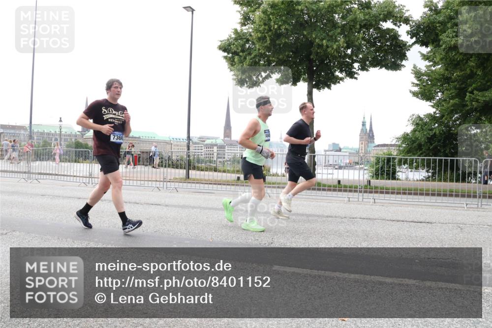29.06.2025 - hella hamburg halbmarathon Lena Gebhardt http://msf.ph/oto/8401152 29.06.2025 10:50:00 Lombardsbrücke 7366, 14545, 1040, 1041, 1487, 1511, 1805, 1888, 2212, 2466, 2862, 2997, 3701, 3710, 3805, 4090, 4168, 4870, 5076, 5552, 5694, 5749, 5751, 5997, 6680, 6694, 6830, 7305, 7339, 7366, 7679, 7721, 7722, 7755, 8065, 8254, 9015, 9162, 9605, 9940, 10060, 10286, 10403, 10617, 10683, 10704, 11030, 11426, 11716, 11760, 12079, 12124, 12388, 13127, 13128, 13309, 13381, 13744, 13764, 13846, 14144, 14505, 14545, 14692, 14940, 15626 meine-sportfotos.de