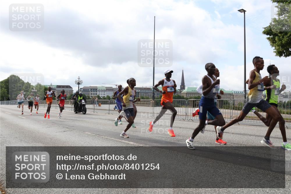 29.06.2025 - hella hamburg halbmarathon Lena Gebhardt http://msf.ph/oto/8401254 29.06.2025 09:31:11 Lombardsbrücke 10 meine-sportfotos.de