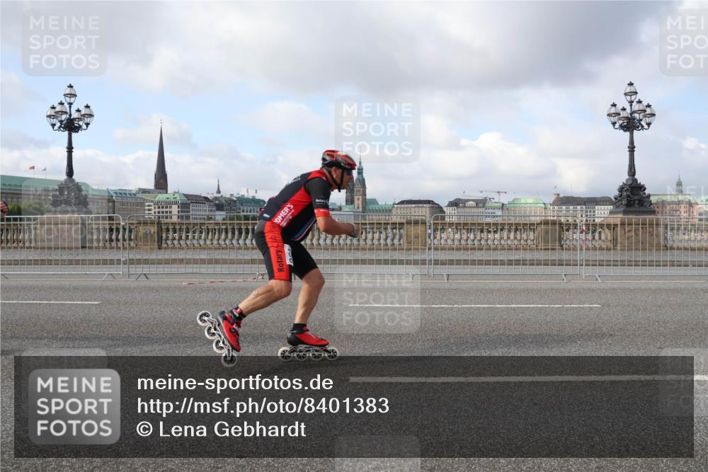 29.06.2025 - hella hamburg halbmarathon Lena Gebhardt http://msf.ph/oto/8401383 29.06.2025 08:53:26 Lombardsbrücke  meine-sportfotos.de