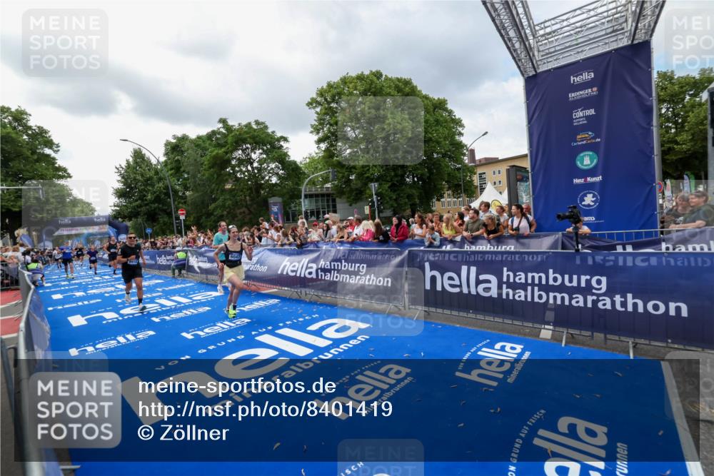 29.06.2025 - hella hamburg halbmarathon Zöllner http://msf.ph/oto/8401419 29.06.2025 10:37:35 Ziel 1290, 5042, 5791, 6047, 7831, 9017, 9914, 10451, 10922, 13372, 18216 meine-sportfotos.de
