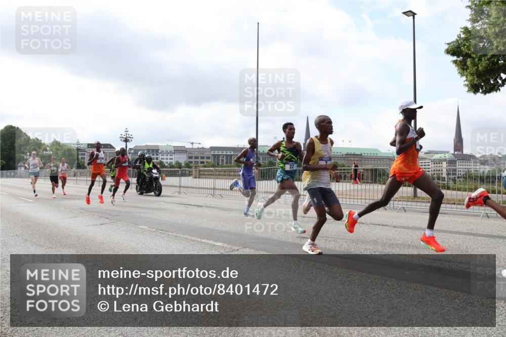 29.06.2025 - hella hamburg halbmarathon Lena Gebhardt http://msf.ph/oto/8401472 29.06.2025 09:31:11 Lombardsbrücke  meine-sportfotos.de