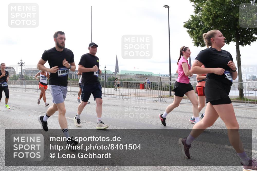 29.06.2025 - hella hamburg halbmarathon Lena Gebhardt http://msf.ph/oto/8401504 29.06.2025 10:23:51 Lombardsbrücke 9715, 8031, 10649, 1048, 1304, 1389, 1444, 1545, 2125, 2489, 3013, 3185, 4122, 4391, 4597, 4646, 4990, 5039, 5055, 5160, 5258, 5260, 5358, 5406, 5661, 5954, 6747, 7013, 7029, 7426, 7820, 8031, 8141, 8149, 8181, 8502, 8676, 8717, 9217, 9603, 9715, 10649, 11044, 11300, 11306, 11347, 11415, 11454, 11793, 11879, 12874, 13149, 14265, 14510, 14512, 14521, 15709, 15739, 15853, 16185, 16251, 17199 meine-sportfotos.de