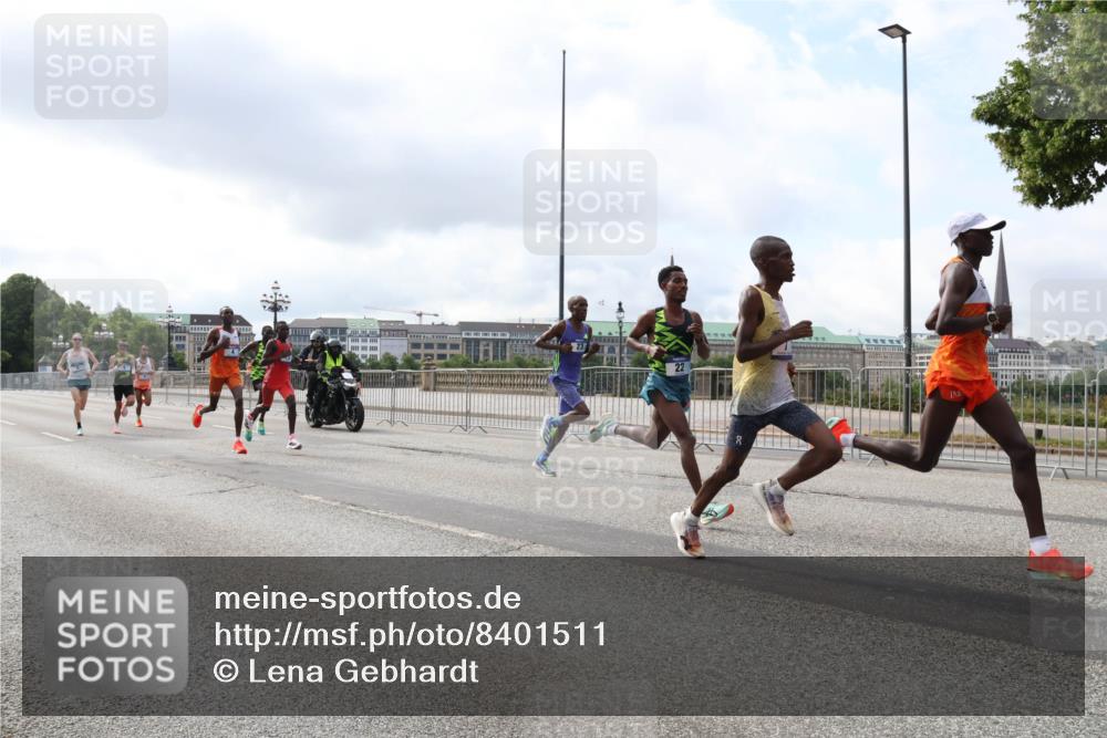 29.06.2025 - hella hamburg halbmarathon Lena Gebhardt http://msf.ph/oto/8401511 29.06.2025 09:31:11 Lombardsbrücke 22 meine-sportfotos.de