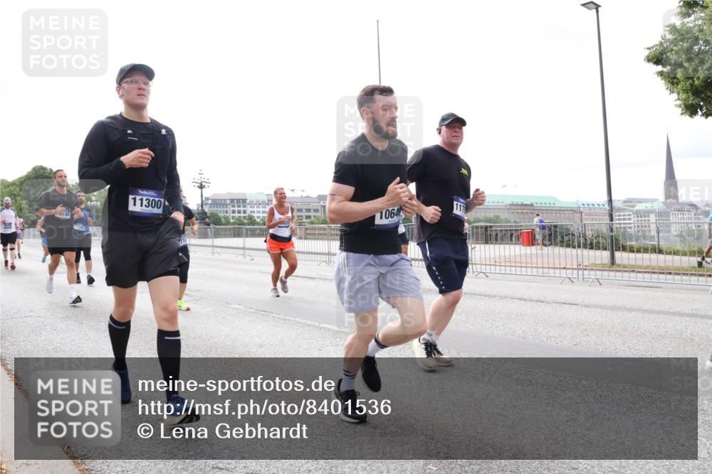 29.06.2025 - hella hamburg halbmarathon Lena Gebhardt http://msf.ph/oto/8401536 29.06.2025 10:23:51 Lombardsbrücke 745, 11300, 1064, 117, 1048, 1304, 1389, 1444, 1545, 2125, 2489, 3013, 3185, 4122, 4391, 4597, 4646, 4990, 5039, 5055, 5160, 5258, 5260, 5358, 5406, 5661, 5954, 6747, 7013, 7029, 7426, 7820, 8031, 8141, 8149, 8181, 8502, 8676, 8717, 9217, 9603, 9715, 10649, 11044, 11300, 11306, 11347, 11415, 11454, 11793, 11879, 12874, 13149, 14265, 14510, 14512, 14521, 15709, 15739, 15853, 16185, 16251, 17199 meine-sportfotos.de