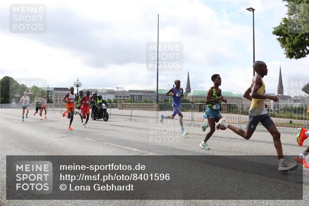 29.06.2025 - hella hamburg halbmarathon Lena Gebhardt http://msf.ph/oto/8401596 29.06.2025 09:31:11 Lombardsbrücke 22 meine-sportfotos.de