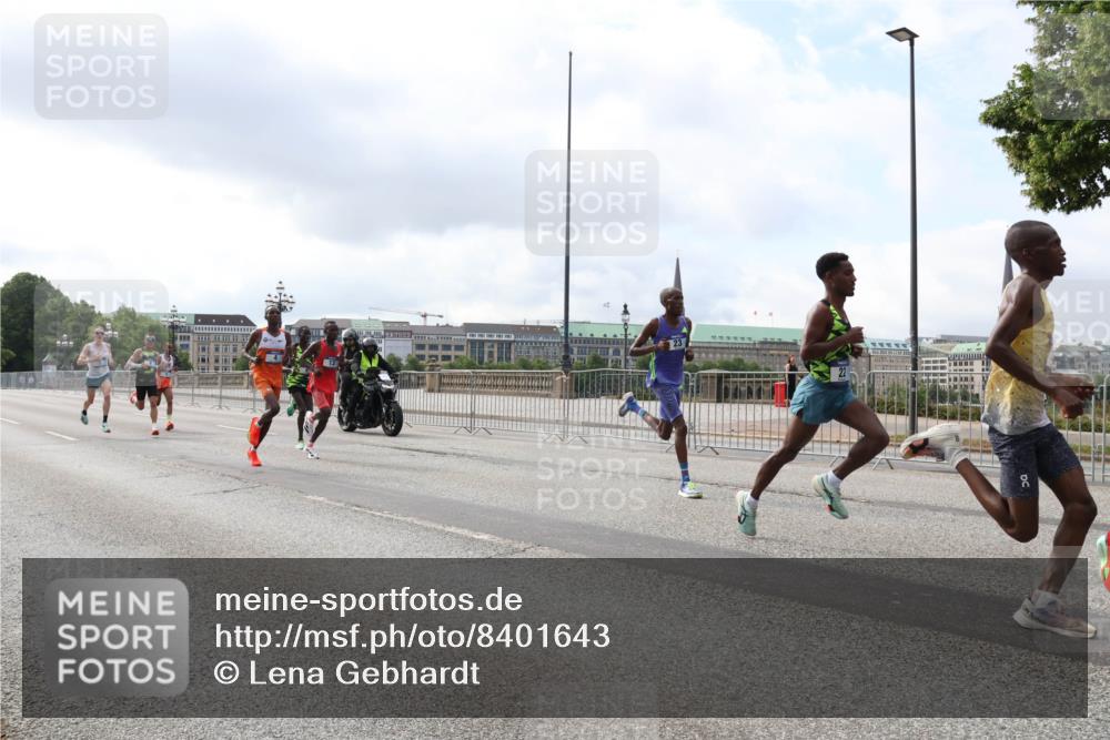 29.06.2025 - hella hamburg halbmarathon Lena Gebhardt http://msf.ph/oto/8401643 29.06.2025 09:31:11 Lombardsbrücke  meine-sportfotos.de