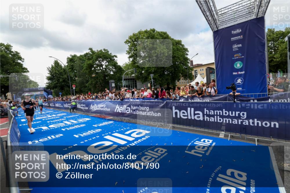 29.06.2025 - hella hamburg halbmarathon Zöllner http://msf.ph/oto/8401790 29.06.2025 10:37:46 Ziel 1505, 1615, 2196, 9171, 13595, 14934 meine-sportfotos.de