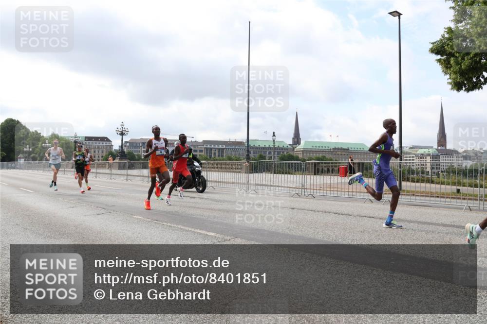 29.06.2025 - hella hamburg halbmarathon Lena Gebhardt http://msf.ph/oto/8401851 29.06.2025 09:31:12 Lombardsbrücke 1, 5, 7, 10, 11, 16, 23, 25, 59 meine-sportfotos.de