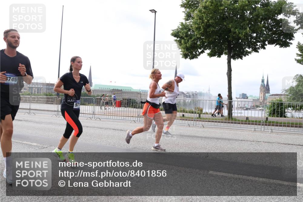 29.06.2025 - hella hamburg halbmarathon Lena Gebhardt http://msf.ph/oto/8401856 29.06.2025 10:23:53 Lombardsbrücke 3745, 971, 1048, 1304, 1389, 1444, 1545, 2125, 2489, 3013, 3185, 3579, 4122, 4391, 4597, 4646, 4990, 4993, 5039, 5055, 5160, 5258, 5260, 5358, 5406, 5661, 5954, 6747, 7013, 7029, 7426, 8031, 8141, 8149, 8181, 8502, 8676, 8717, 9217, 9603, 9715, 10649, 11044, 11300, 11306, 11347, 11415, 11454, 11793, 12874, 13149, 14510, 14512, 14521, 15709, 15739, 15853, 16185, 16251, 17199 meine-sportfotos.de