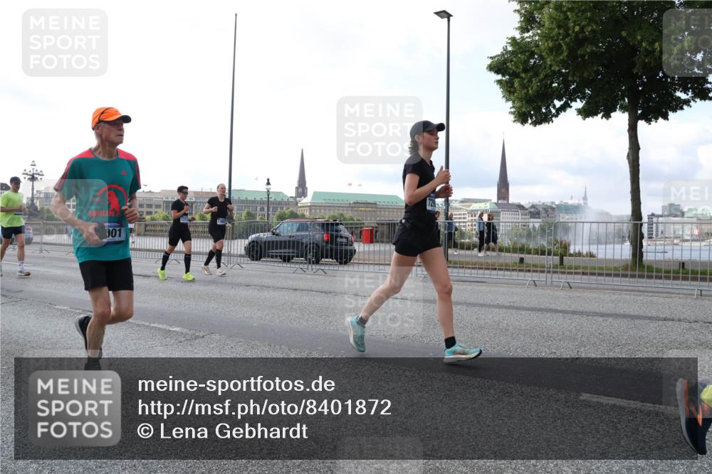 29.06.2025 - hella hamburg halbmarathon Lena Gebhardt http://msf.ph/oto/8401872 29.06.2025 10:03:23 Lombardsbrücke 901, 1114, 1135, 1138, 1161, 1414, 1450, 1482, 1885, 2594, 2619, 2683, 2759, 2780, 2782, 2810, 3572, 4204, 4307, 4511, 4613, 5384, 5396, 5464, 6208, 6217, 6391, 6453, 7210, 7211, 7277, 7278, 7279, 7290, 7706, 7935, 8484, 8614, 9439, 9453, 10389, 10824, 11556, 12169, 12177, 12211, 12212, 12377, 12422, 12843, 13036, 13474, 13664, 13732, 13793, 13857, 13874, 13976, 15539, 15643, 15859, 16371, 17226, 17550, 18028 meine-sportfotos.de