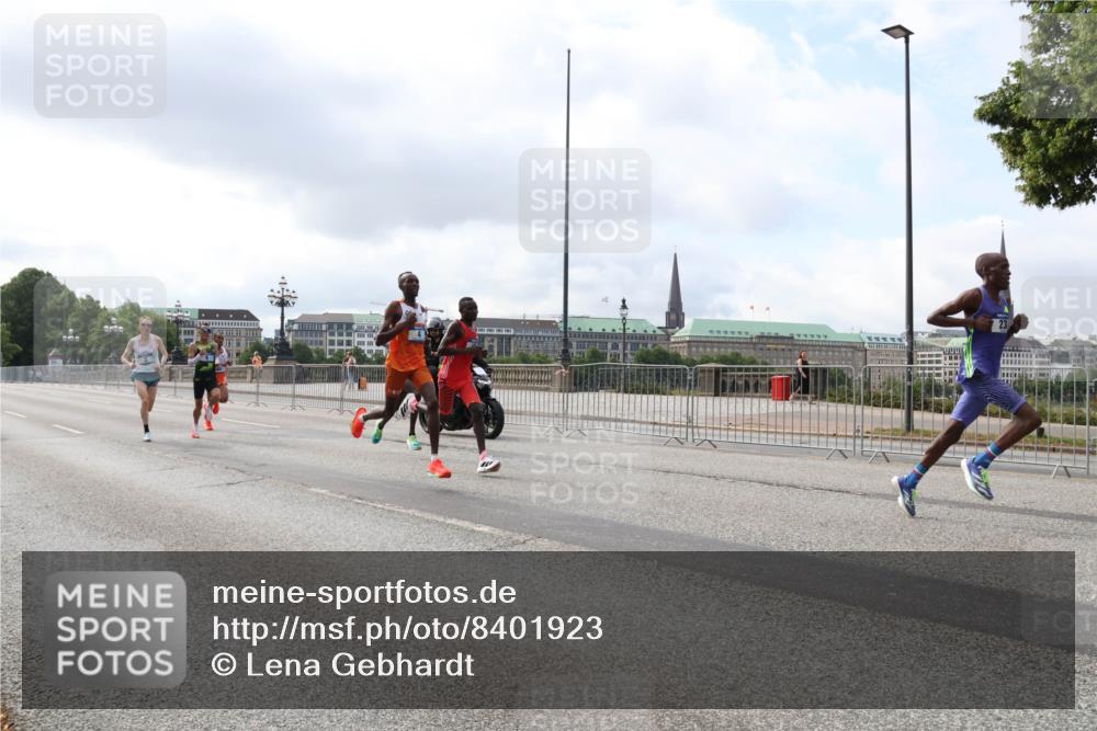 29.06.2025 - hella hamburg halbmarathon Lena Gebhardt http://msf.ph/oto/8401923 29.06.2025 09:31:12 Lombardsbrücke 23, 1, 5, 7, 10, 11, 16, 23, 25, 59 meine-sportfotos.de