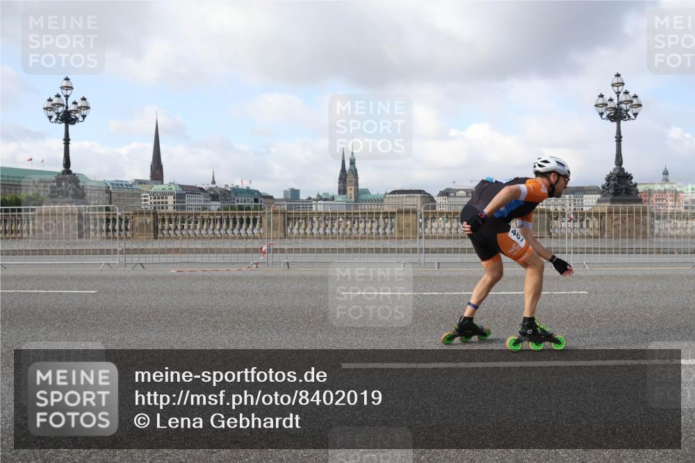 29.06.2025 - hella hamburg halbmarathon Lena Gebhardt http://msf.ph/oto/8402019 29.06.2025 08:53:27 Lombardsbrücke 467 meine-sportfotos.de